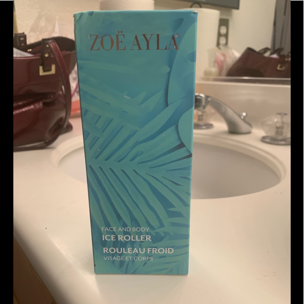 Zoe Ayla Ice Roller